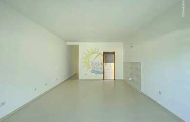 Imagem: A casa possui 3 Dormitórios, 3 Banheiros, 2 Vagas na garagem