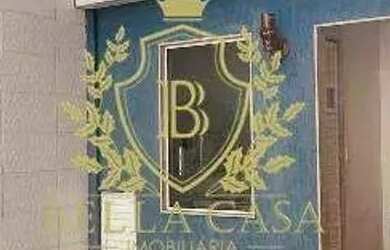 Imagem: A casa possui 4 Dormitórios, 5 Banheiros, 2 Vagas na garagem