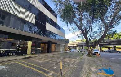 Imagem: O depósito possui 1 Vaga na garagem e 50m² de Área e está