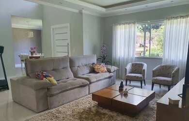 Imagem: Condomínio de alto padrão com 2 casas no mesmo terreno