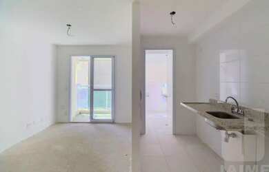 Imagem: O apartamento possui 1 Dormitório, 1 Banheiro, 1 Vaga na garagem