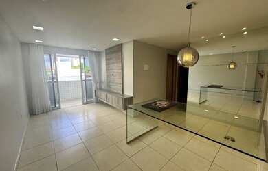 Imagem: O apartamento possui 2 Dormitórios, 2 Banheiros, 1 Vaga na