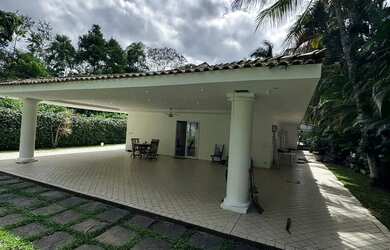 Imagem 3: Térrea para venda com 2500 metros quadrados com 6 quartos