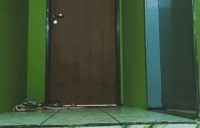 Imagem 8: Prédio com três casas e um ponto comercial