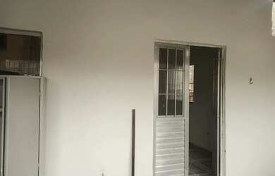 Imagem 8: Vendo ou troco casa na avenida perimetral E