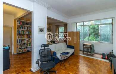 Imagem: O apartamento possui 3 Dormitórios, 3 Banheiros, 109m² de