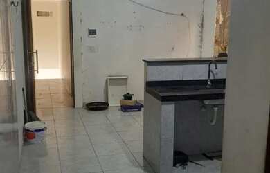 Imagem: A casa possui 2 Dormitórios, 2 Banheiros e está localizado