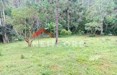 Imagem: O terreno possui 2.250m² de Área e está localizado em Juquitiba