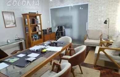 Imagem: O depósito possui 26m² de Área e está localizado em Centro