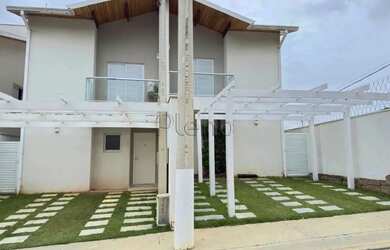 Imagem: A casa em condomínio possui 3 Dormitórios, 2 Banheiros, 2