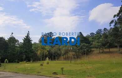 Imagem: O terreno possui 3.307m² de Área e está localizado em Jardim