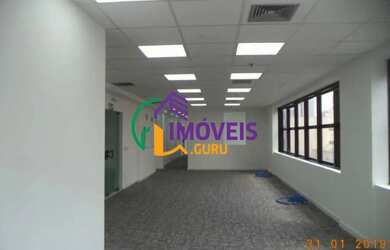 Imagem: O depósito possui 5 Vagas na garagem, 377m² de Área e está