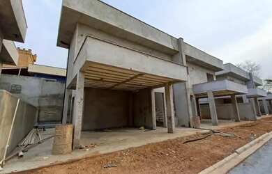 Imagem: A casa em condomínio à venda possui 3 Dormitórios, 4 Banheiros