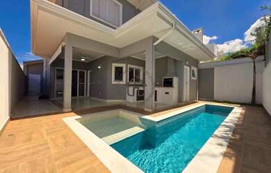 Imagem: A casa em condomínio possui 3 Dormitórios, 5 Banheiros, 2