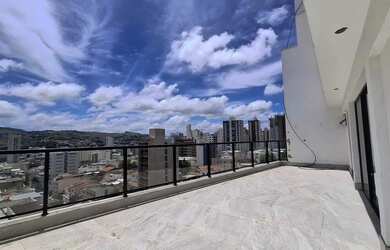 Imagem: O apartamento na cobertura possui 4 Dormitórios, 4 Banheiros