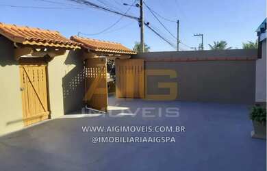 Imagem: A casa em condomínio possui 4 Dormitórios, 3 Banheiros, 2