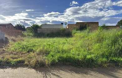 Imagem: O terreno possui 360m² de Área e está localizado em Setor
