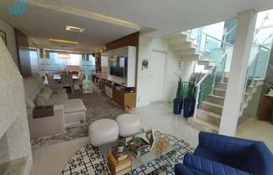 Imagem: A casa em condomínio possui 3 Dormitórios, 3 Banheiros, 4