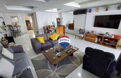 Imagem: A casa em condomínio possui 4 Dormitórios, 5 Banheiros, 1