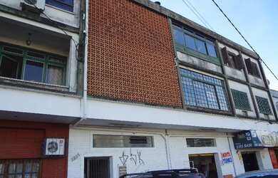 Imagem: O apartamento possui 2 Dormitórios, 1 Banheiro, 77m² de Área