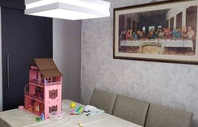 Imagem: O apartamento possui 3 Dormitórios, 2 Banheiros, 3 Vagas na