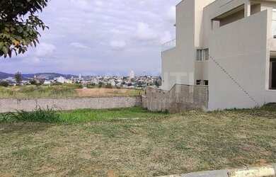 Imagem: O terreno possui 398m² de Área e está localizado em Jardim