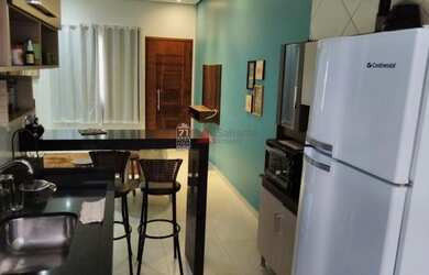 Imagem: A casa possui 2 Dormitórios, 1 Banheiro, 1 Vaga na garagem