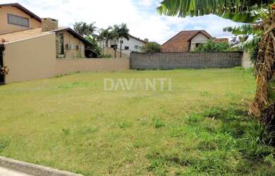 Imagem: O terreno possui 890m² de Área e está localizado em Tijuco