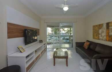 Imagem: O apartamento possui 3 Dormitórios, 1 Banheiro, 2 Vagas na