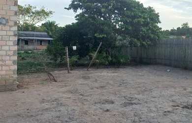 Imagem: A casa à venda possui 3 Dormitórios e 2 Banheiros e está