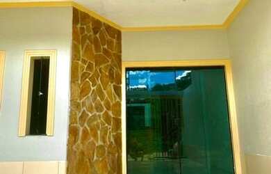 Imagem: A casa em condomínio possui 2 Dormitórios, 2 Banheiros, 1