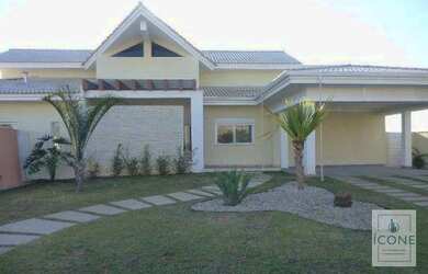 Imagem: A casa em condomínio possui 5 Dormitórios, 5 Banheiros, 5