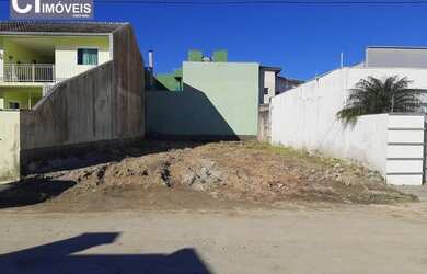 Imagem: O terreno possui 200m² de Área e está localizado em Santa