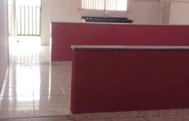 Imagem: A casa possui 1 Dormitório e 1 Banheiro e está localizado