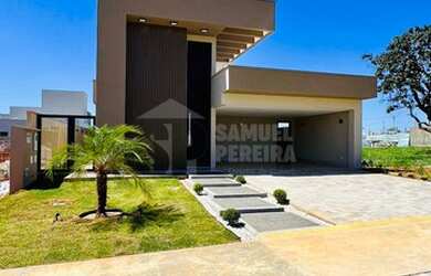 Imagem: A casa em condomínio possui 3 Dormitórios, 3 Banheiros, 3