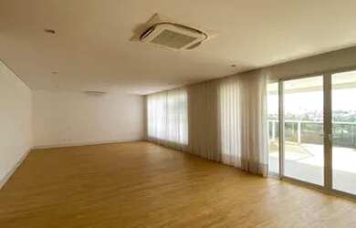 Imagem: O apartamento possui 4 Dormitórios, 5 Banheiros, 4 Vagas na