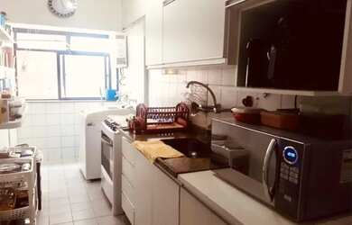 Imagem: O apartamento possui 3 Dormitórios, 3 Banheiros, 2 Vagas na