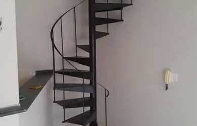 Imagem: O apartamento possui 1 Dormitório, 1 Banheiro, 1 Vaga na garagem