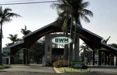 Imagem: O terreno possui 1000m² de Área e está localizado em Parque