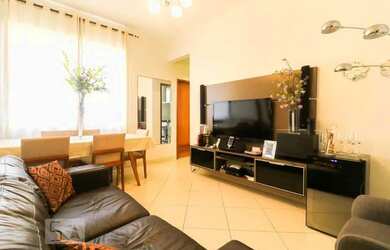 Imagem: O apartamento possui 2 Dormitórios, 2 Banheiros, 80m² de Área