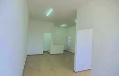 Imagem: O depósito possui 1 Vaga na garagem, 55m² de Área e está