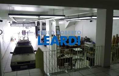 Imagem: O depósito possui 837m² de Área e está localizado em Centro