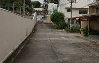 Imagem: A casa em condomínio possui 3 Dormitórios, 3 Banheiros, 2