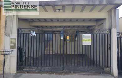 Imagem: A casa possui 2 Dormitórios, 1 Banheiro, 2 Vagas na garagem