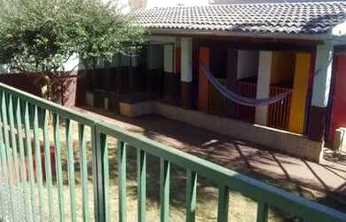 Imagem: A casa em condomínio possui 3 Dormitórios, 2 Banheiros, 2