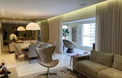 Imagem: O apartamento possui 4 Dormitórios, 5 Banheiros, 3 Vagas na