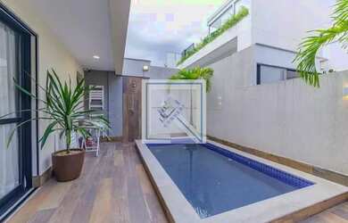 Imagem: O apartamento possui 3 Dormitórios, 3 Banheiros, 2 Vagas na