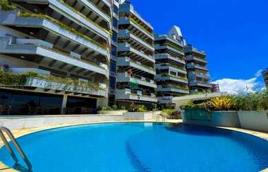 Imagem: O apartamento possui 4 Dormitórios, 3 Banheiros, 2 Vagas na