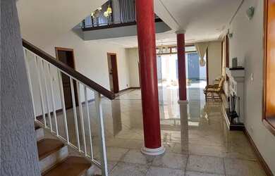 Imagem: A casa em condomínio possui 3 Dormitórios, 3 Banheiros, 4