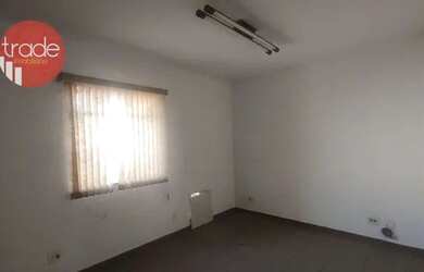 Imagem: O depósito possui 1 Vaga na garagem e 50m² de Área e está